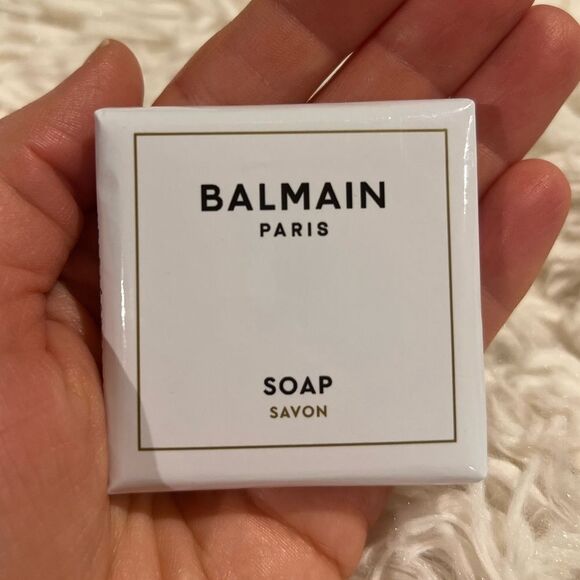 Balmain Paris Luxury Travel Toiletry Set (2 Lotions & 2 Soaps) - Picture 11 of 12